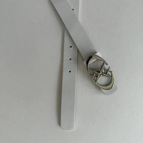 2000s white and silver - Picture 5 of 8